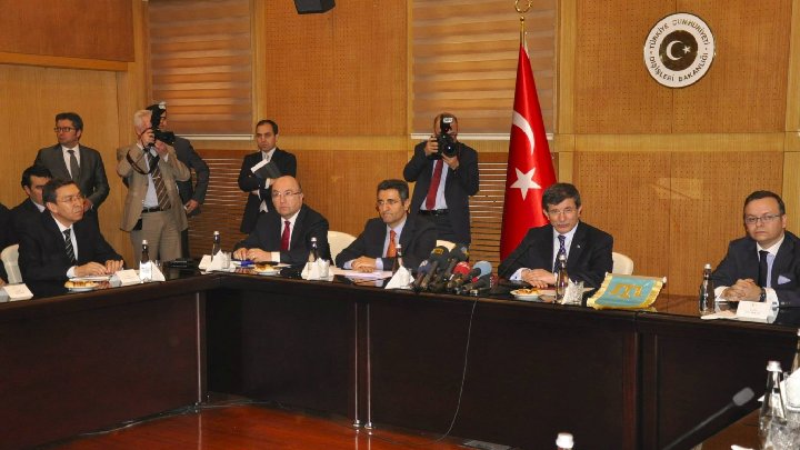 Tuncer Kalkay, Ahmet Davutoğlu