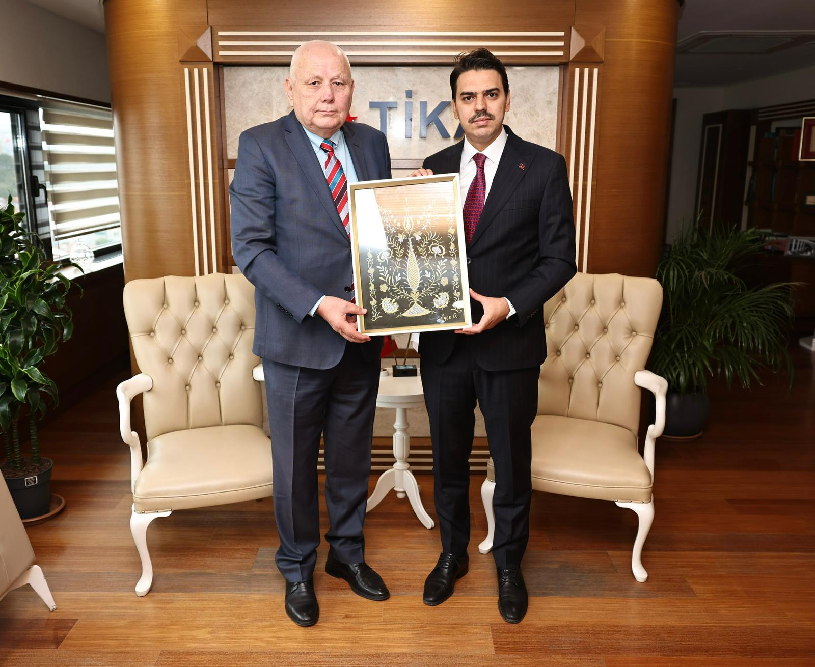 c2909866 865e 4180 8ec6 64f331e92448