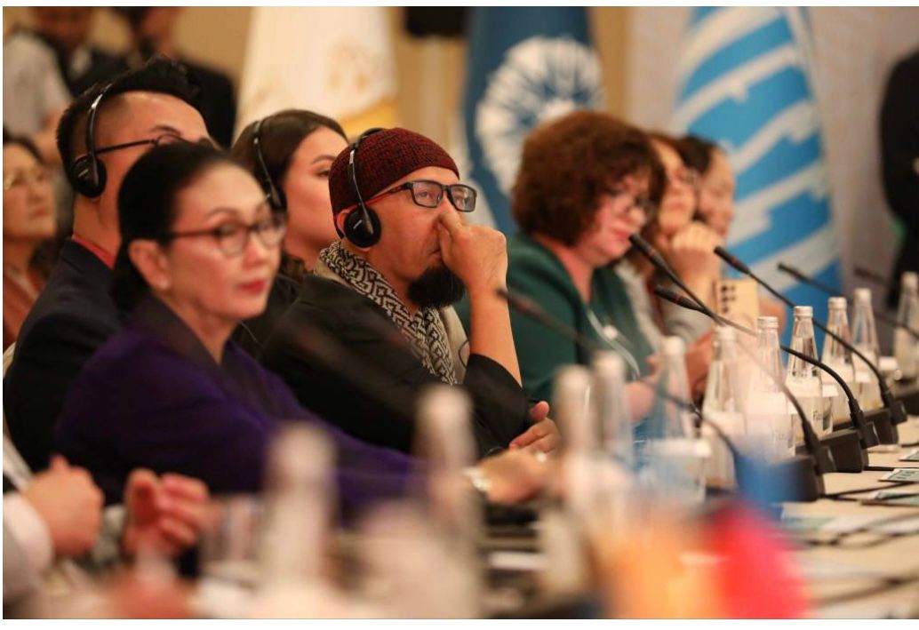 Konferansı dinleyenler