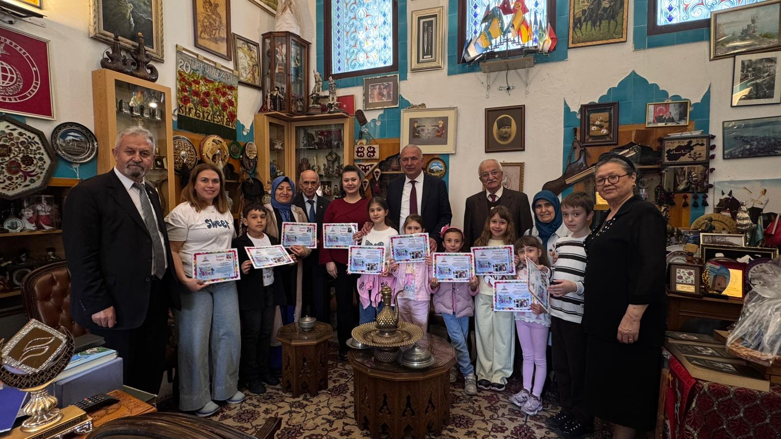 Plaket alırken toplu